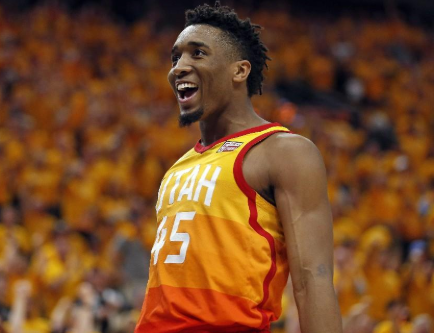 官方：前流浪者主帅克莱门特执教诺维奇，双方签约至2029年（诺维奇官宣克莱门特上任，前流浪者主帅签约至2029年）