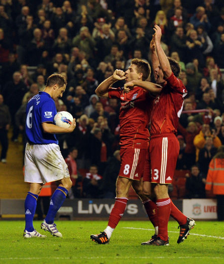 齐达内分享与樊振东切磋的照片：这年轻人球打得着实可以！（齐达内晒与樊振东对练照：这位年轻人球技真不错）