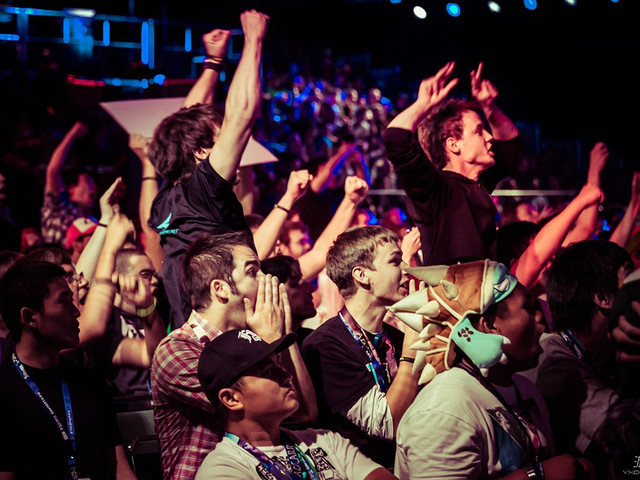 更为坚实的 更为坚实的